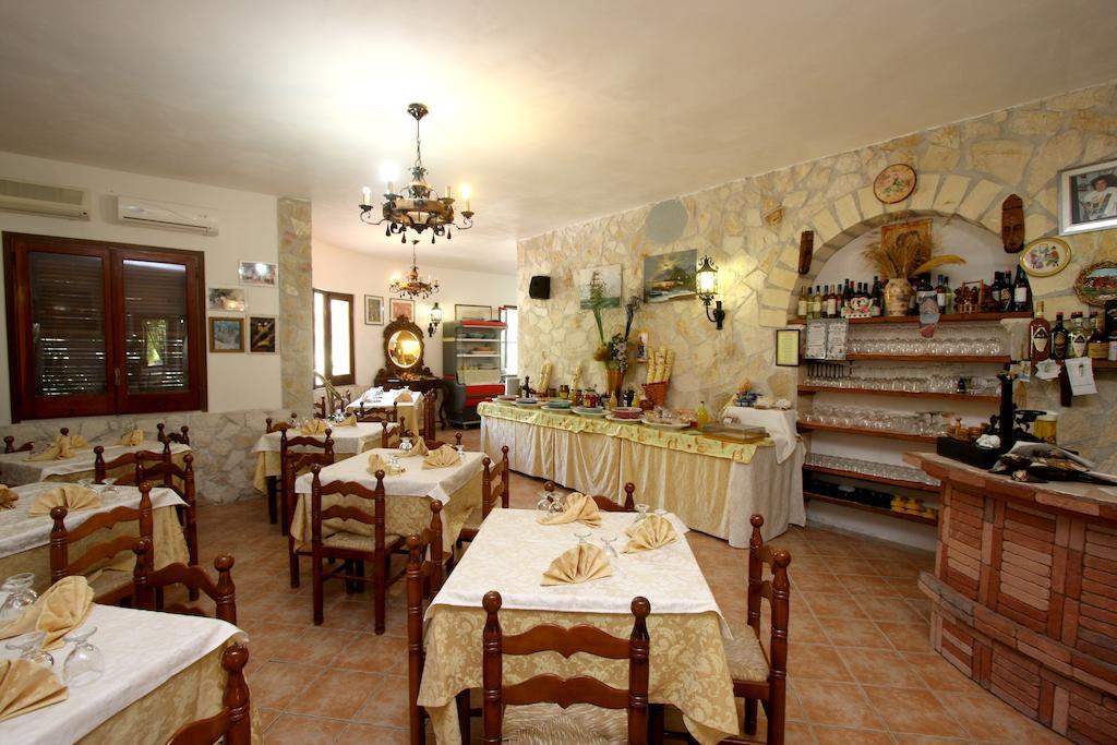 Agriturismo Da Mauro Vieste Exteriör bild
